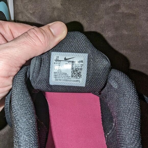 Women's Nike Air Max Oketo Running Shoes Black/Pink/Blue Size 11 - Picture 7 of 7